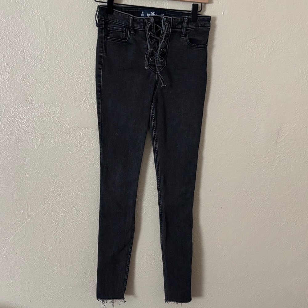 Hollister Women’s High-Waist Super Skinny Women's Jeans, 1R W25 L 30 Black